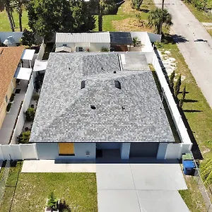 Comfortable Private In Tampa: The Wanderlust , Tampa United States